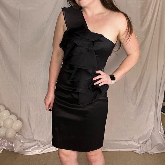 Max and Cleo Black Ruffle Cocktail Dress Size 6 - Picture 14 of 14
